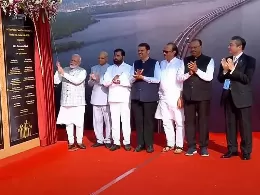 PM Inaugurates Sea Bridge, Unveils ₹30,500 cr Projects in Maharashtra