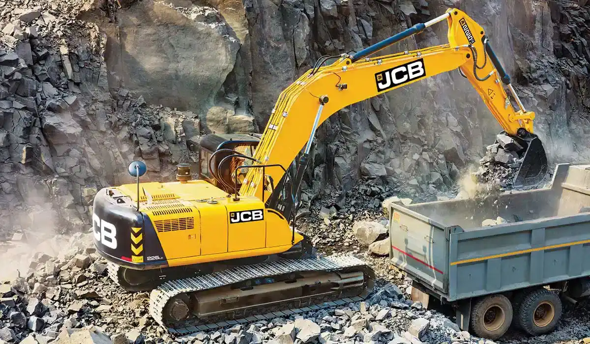JCB Premium Line JCBNXT 225LC M Excavator
