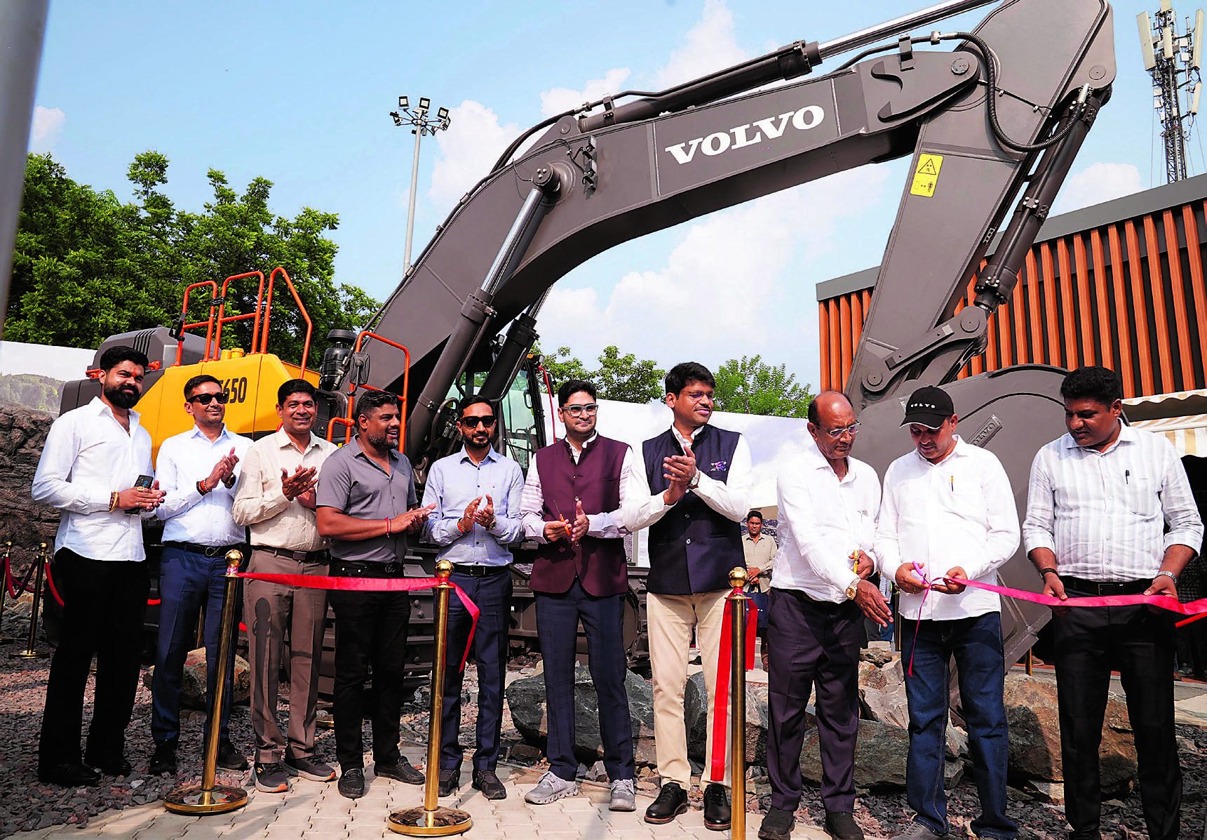 Volvo EC650 mining excavator launch with the Volvo India team