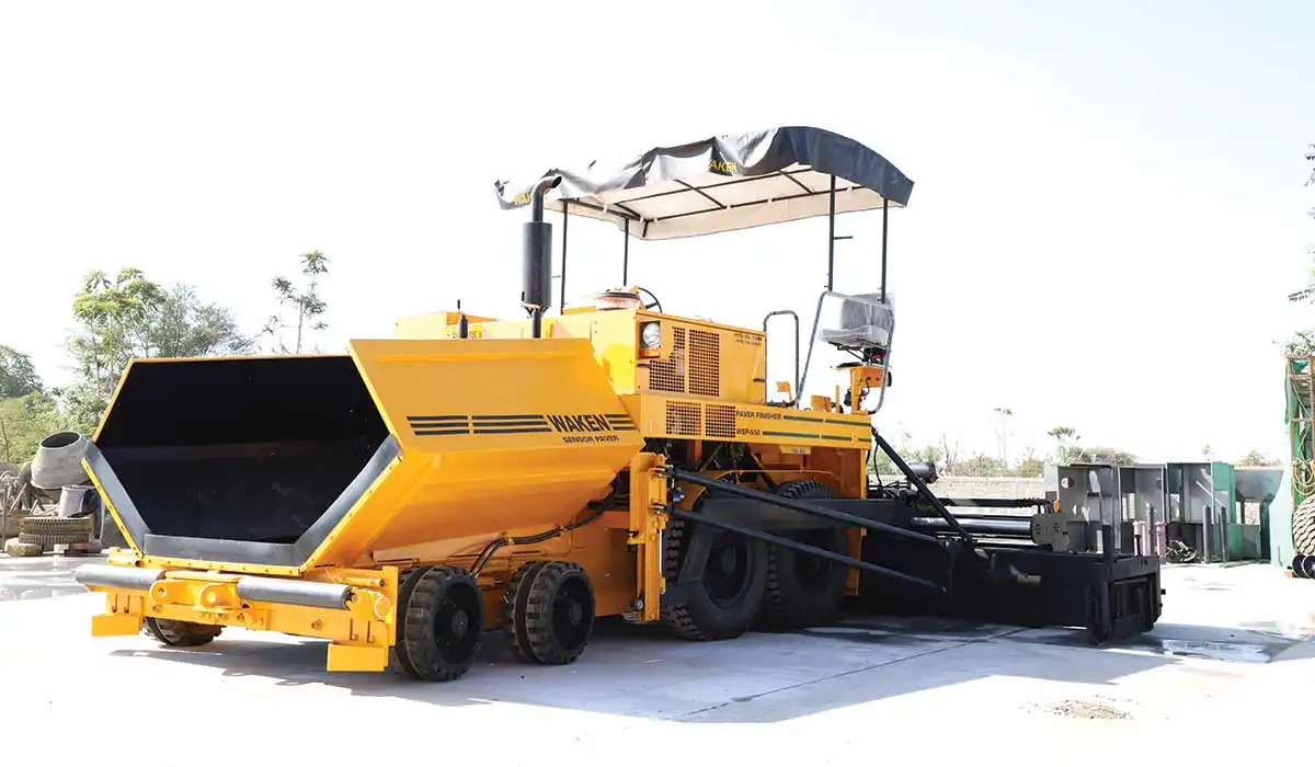 manufacturing mechanical paver finisher