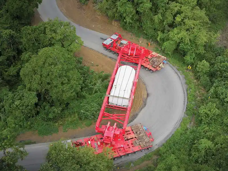 Transportes Muciño perform a groundbreaking transport using Goldhofer »ADDRIVE« and »ADDRONIC«