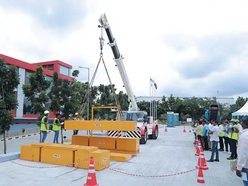 Franna Hosts Open Day at Hosur Facility; Showcases FR 17 Pick-n-Carry Cranes and a new prototype for Indian Market