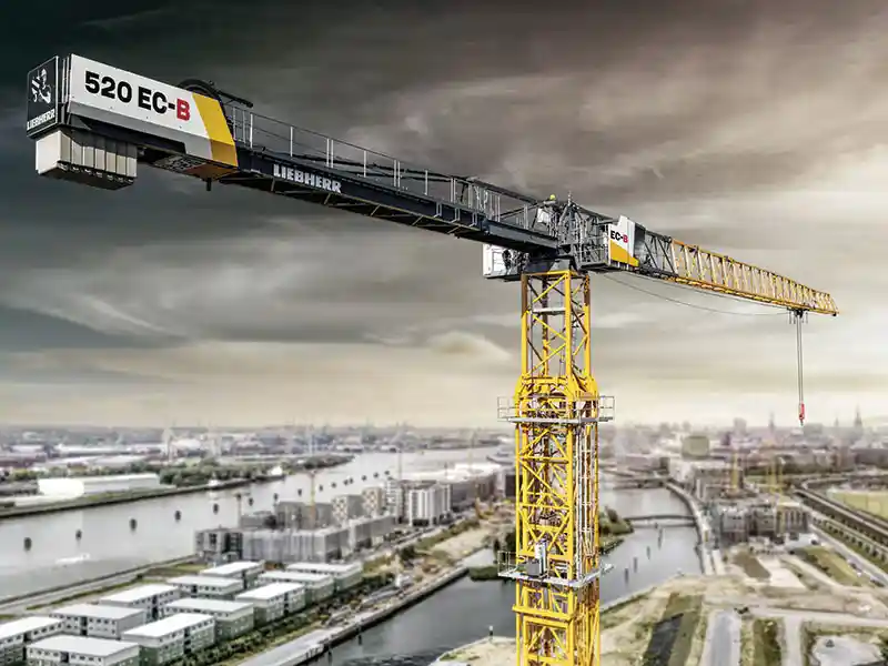 Liebherr Showcases First Flat-Top Crane & Luffing Jib Crane with Fibre Rope Technology