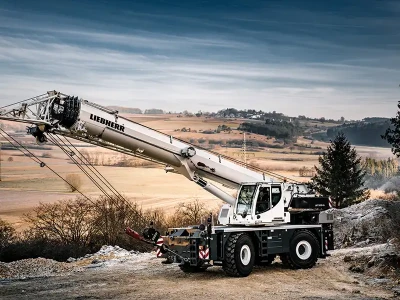 Liebherr-RT-crane