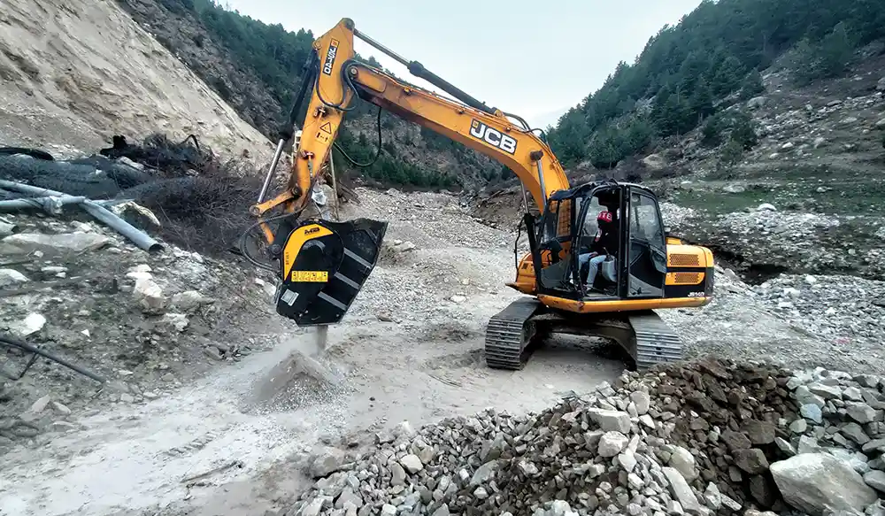 MB Crusher: Operating with Ease at Great Heights
