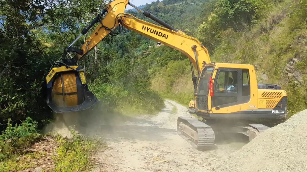 MB-Crusher-Construction