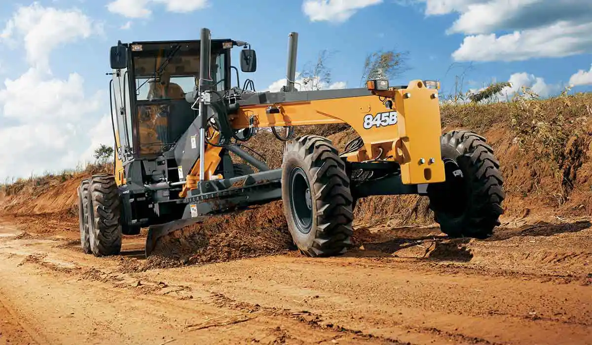 Motor Graders More Robust & Tougher