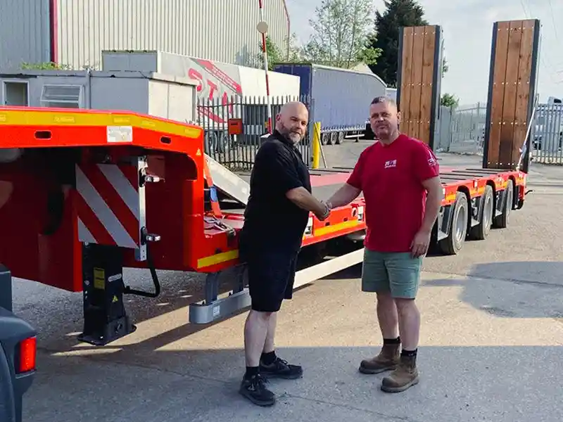Goldhofer Aktiengesellschaft the first »STEPSTAR« Z to SECH Crane Hire in the UK