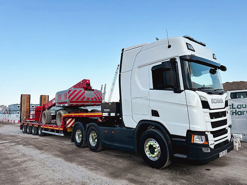 Goldhofer delivers first »STEPSTAR« Z to UK’s SECH Crane Hire