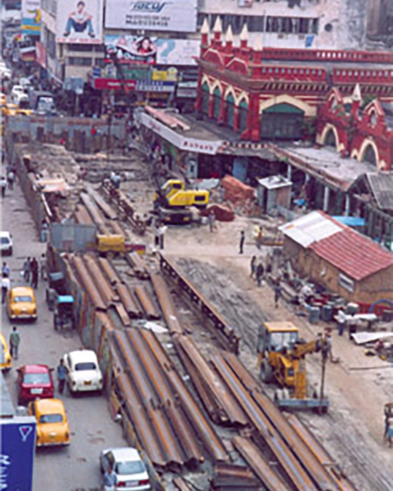 Kolkata Underground Car Park: two level underground structure (shopping mall and a carpark)