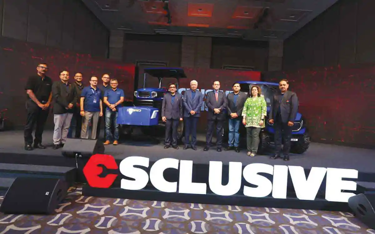 Escorts Showcases India's First Hybrid Backhoe Loader & Tractor at Esclusive 2019