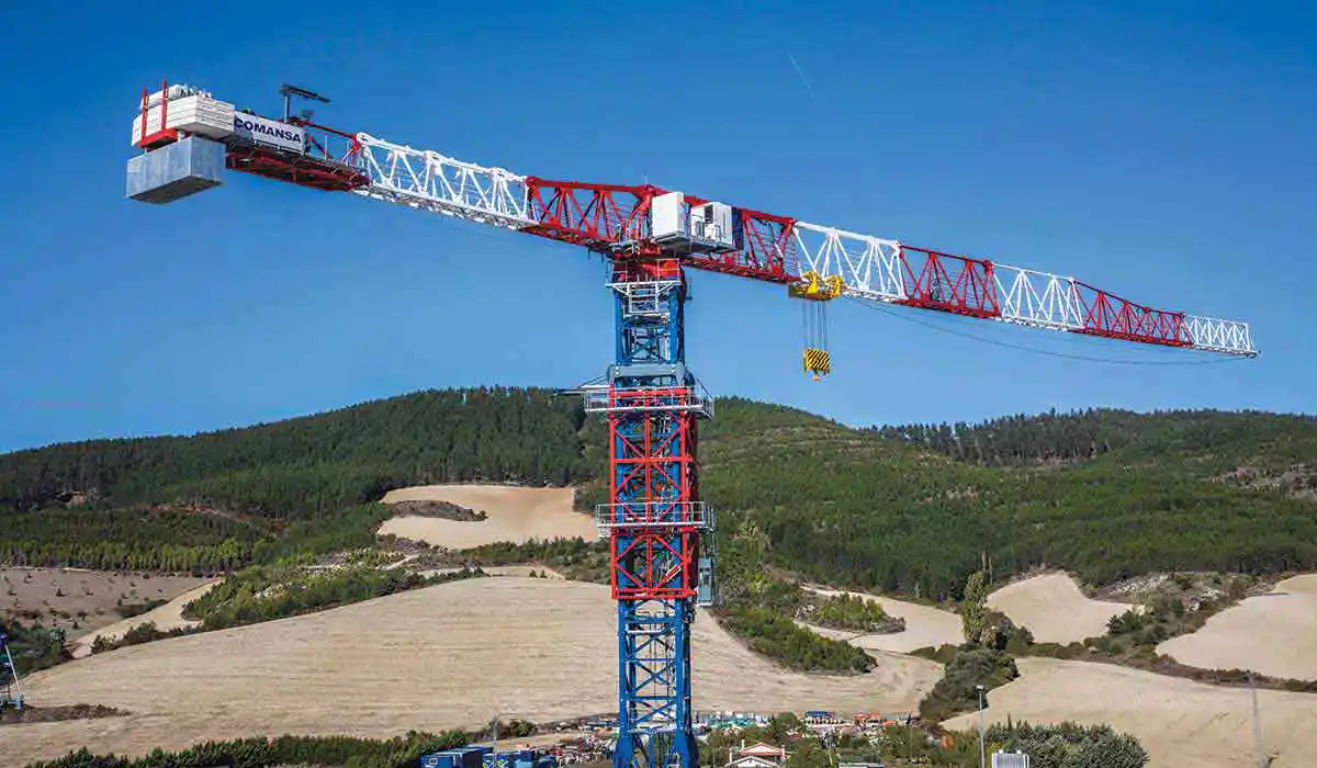 COMANSA presents new large-capacity Flat-Top crane 21LC1400