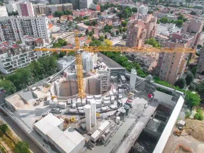 Delivery of 10th Liebherr 1000 EC-H 40 High-Top tower crane within two years at the Grand Paris Express