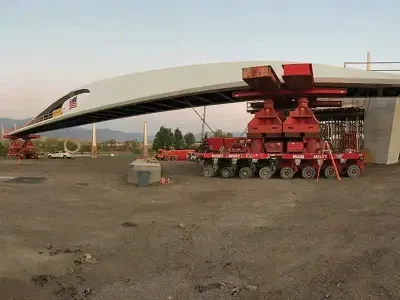 Mammoet installs pedestrian bridge ahead of schedule with minimal disruption to railroad
