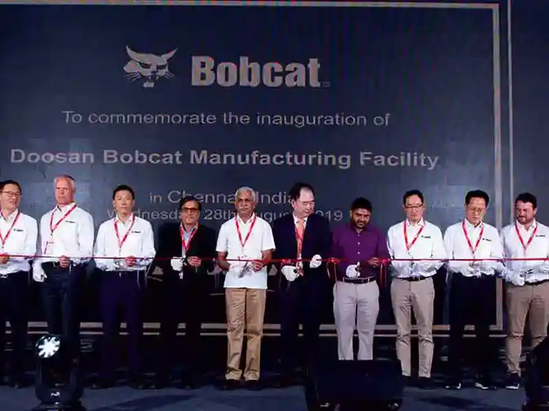DOOSAN BOBCAT sets up its first Indian facility to manufacture B900 Backhoe loader