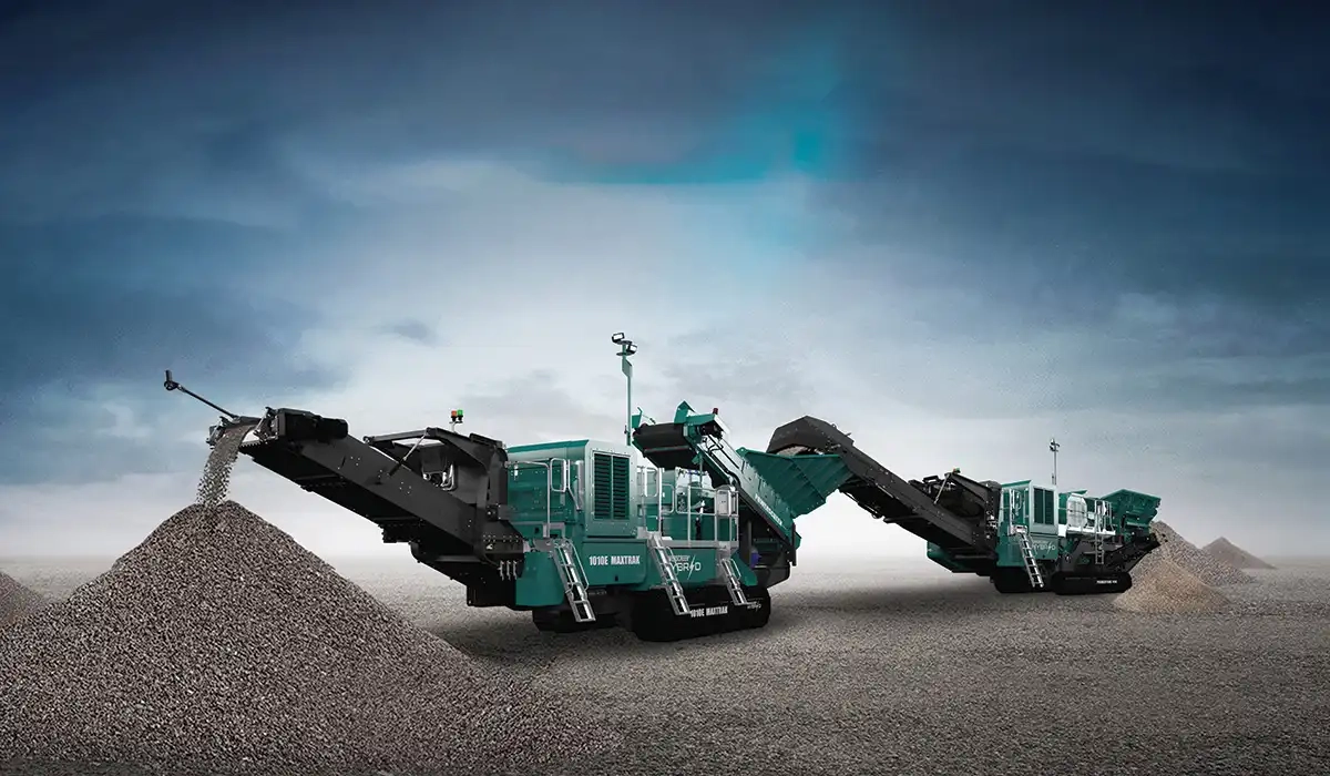 The newly launched Powerscreen Warrior 1200 Hybrid Screen