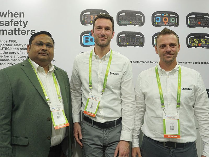 DCS Telematik Displays High Quality AUTEC Radio Remote Control Systems