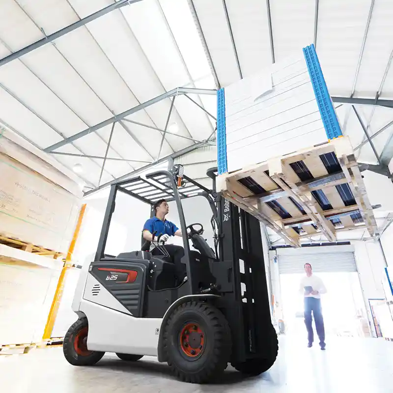 Bobcat-Forklift