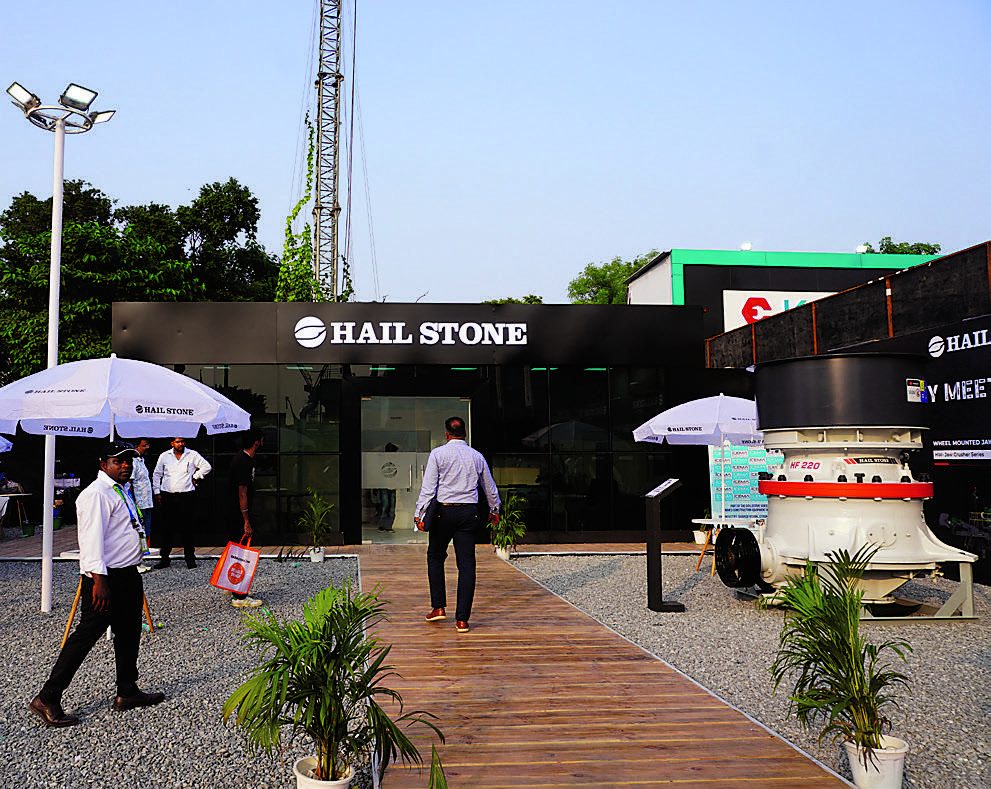 Hailstone exhibition stand