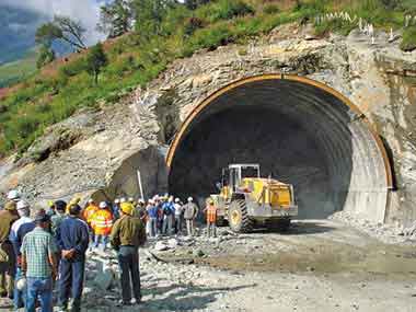 rohtang tunnel manali - kullu