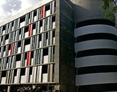 Design Related Advantages for adapting Precast Framing System for the Superstructure