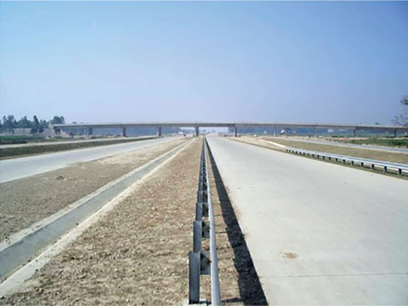 Different Methodologies for Repair of Cracks in PQC in Concrete Pavements