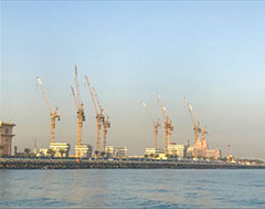 Potain tower cranes construct 43-storey resort in Dubai’s Palm Jumeirah