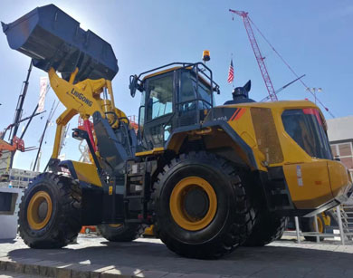 LiuGong Vertical Lift Loader CONEXPO CON/AGG