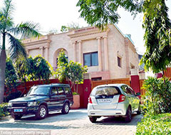 fancy duplex flats for Members of Parliament at North and South Avenue