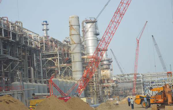 Crane Rental Refinery Expansions
