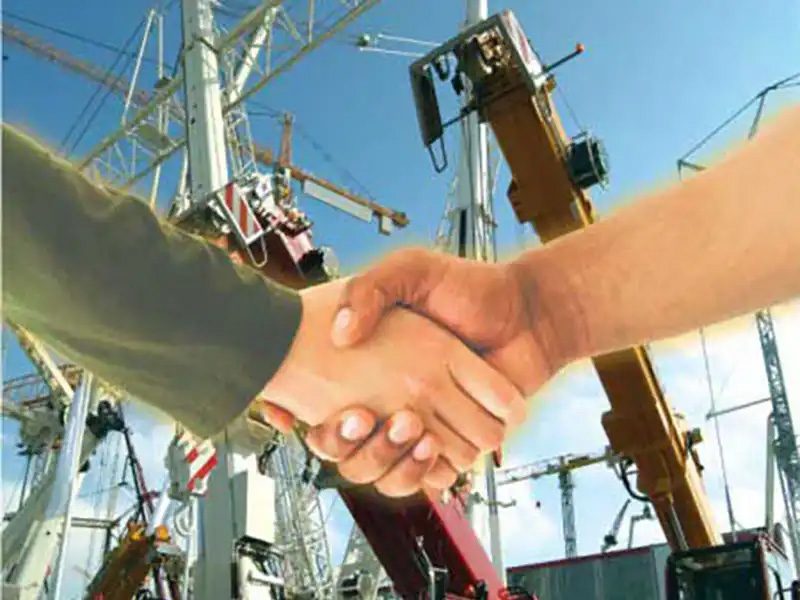 Marketing Collaborations among Equipment Manufacturers