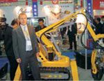 Bauma China 2006: Innovation and Size, Well Displayed