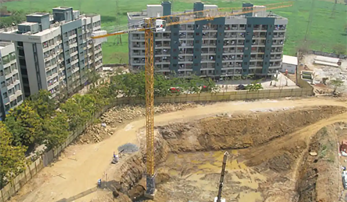 Liebherr Liebherr 71 EC-B 5 FR Crane Selected for High-rise Tower in Mumbai