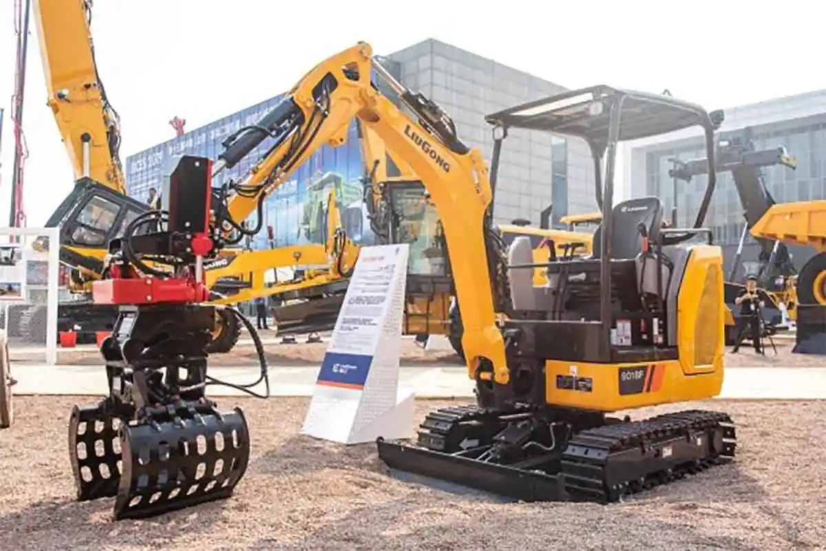 9018F Excavator