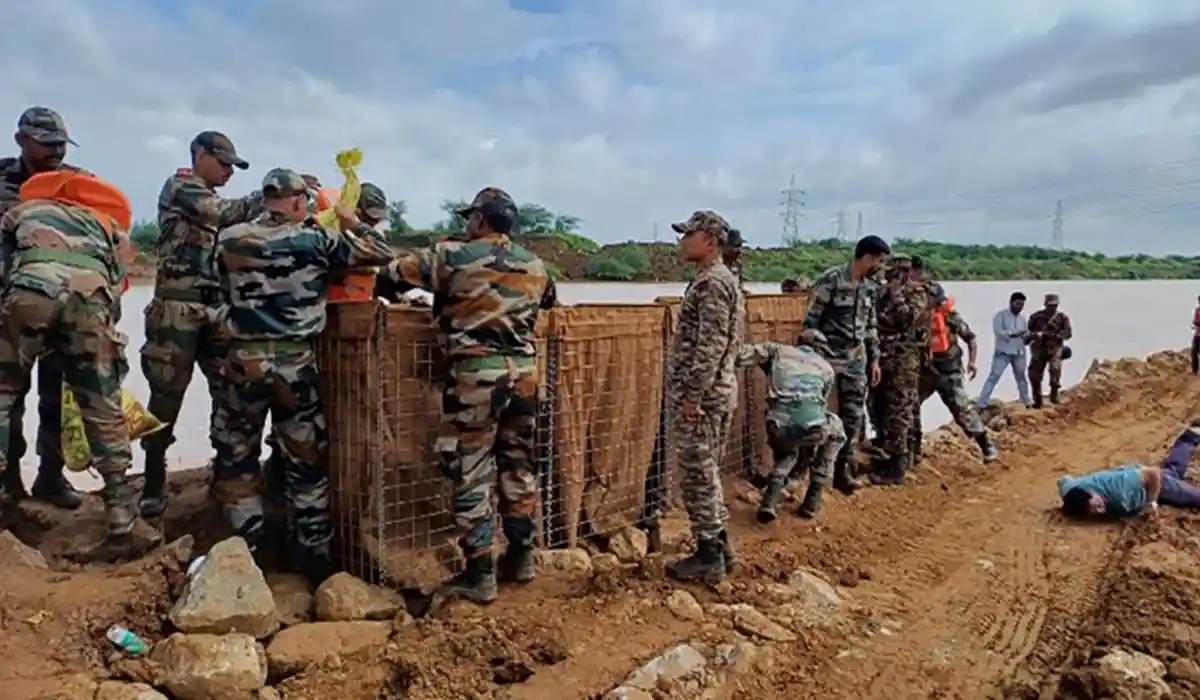 the District Collector of Vijayawada to assist in flood relief operations