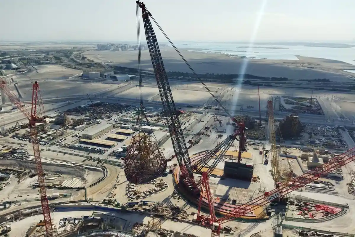 Mammoet-Sk-Crane-Zayed-National-Museum