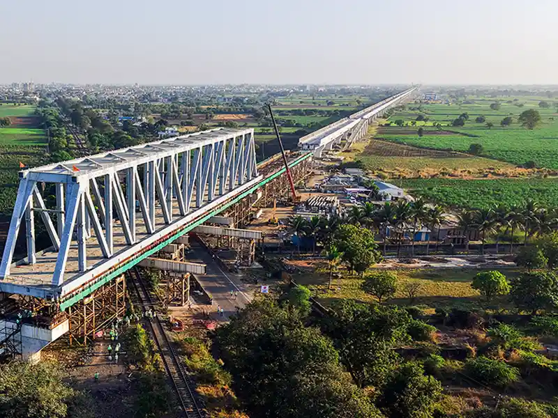 Mum-ahem-railway-bridge