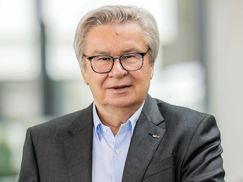 Prof. Klaus Fischer Prof. Klaus Fischer