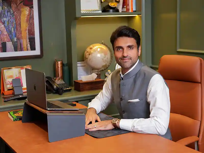 Siddharth-Bhatia