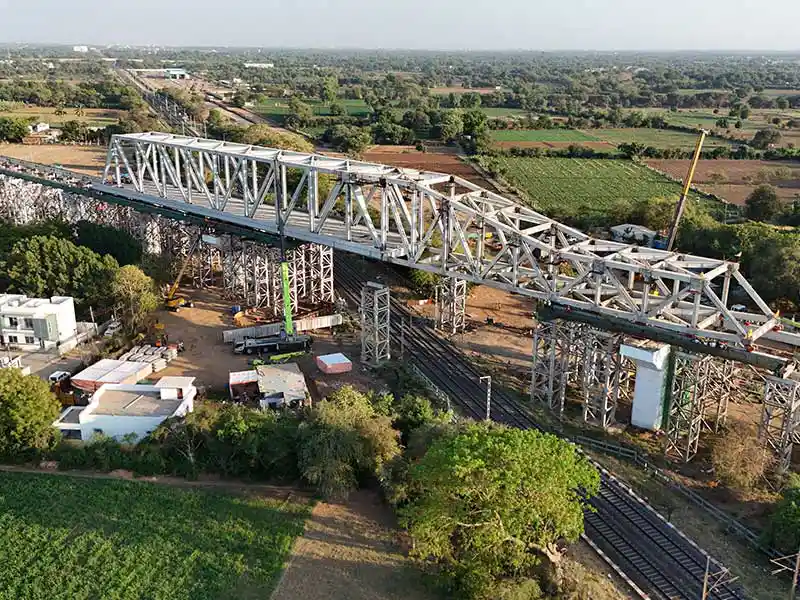The first 100-meter steel bridge