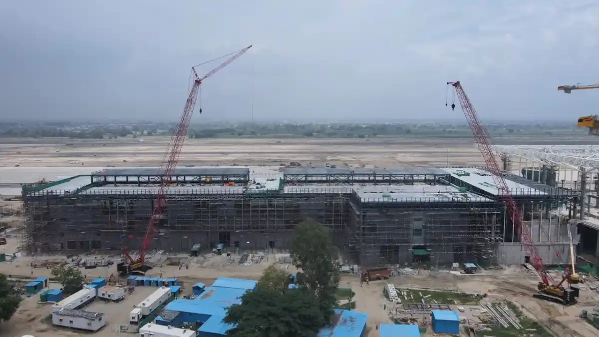 Tata-projects-jewer-airport
