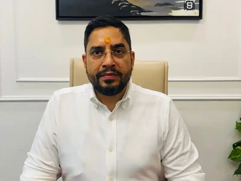 Vikas-Lakhanpal