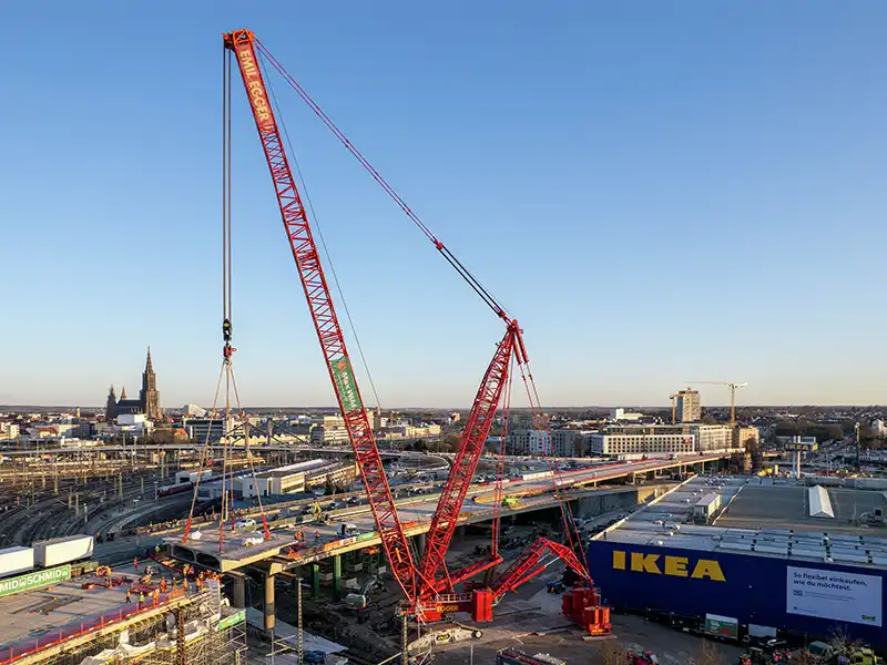 Liebherr LR 11000 Crane