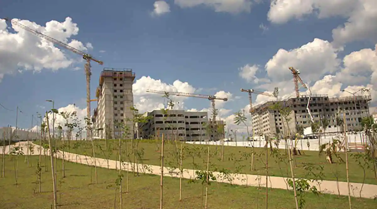 Liebherr 85 EC-B 5b tower cranes