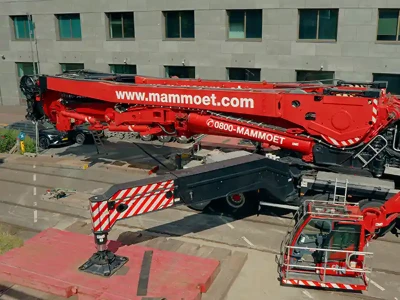 Mammoet-Uses-LTM-11200-Crane