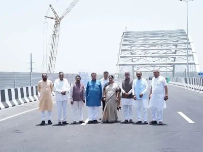 Gadkari-Inspects-DND-Faridabad-Sohna-Highway-Project