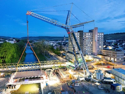 Liebherr-Cranes